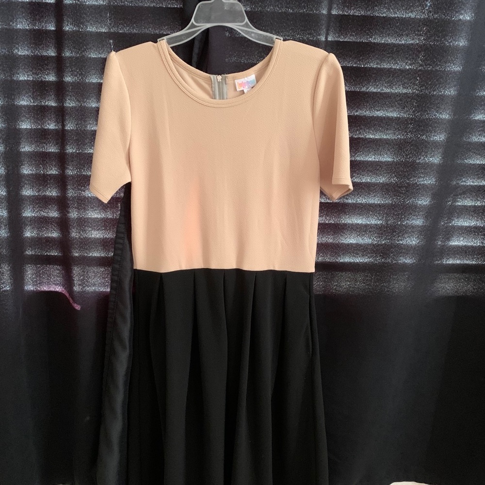 Lularoe Amelia dress
